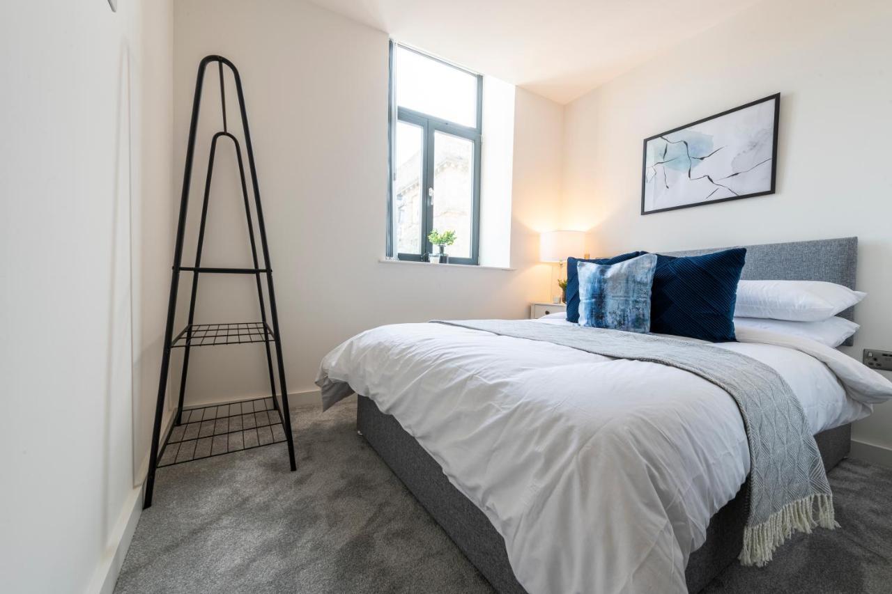 Stylish 2 Bed Apartment Close To City Bradford  Exterior photo